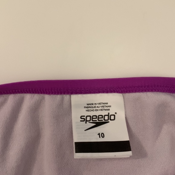 Speedo two piece swimsuit - Picture 4 of 5